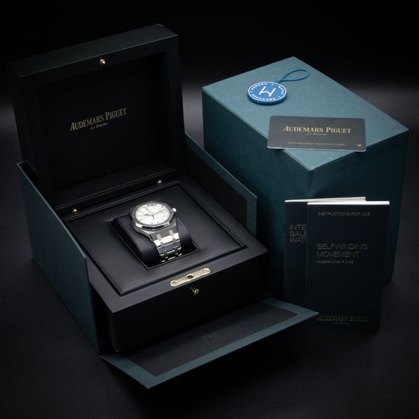 Audemars Piguet Royal Oak 15400ST.OO.1220ST.02